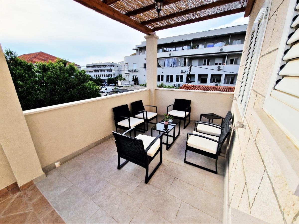 Rooms Franica ดูบรอฟนิก ภายนอก รูปภาพ